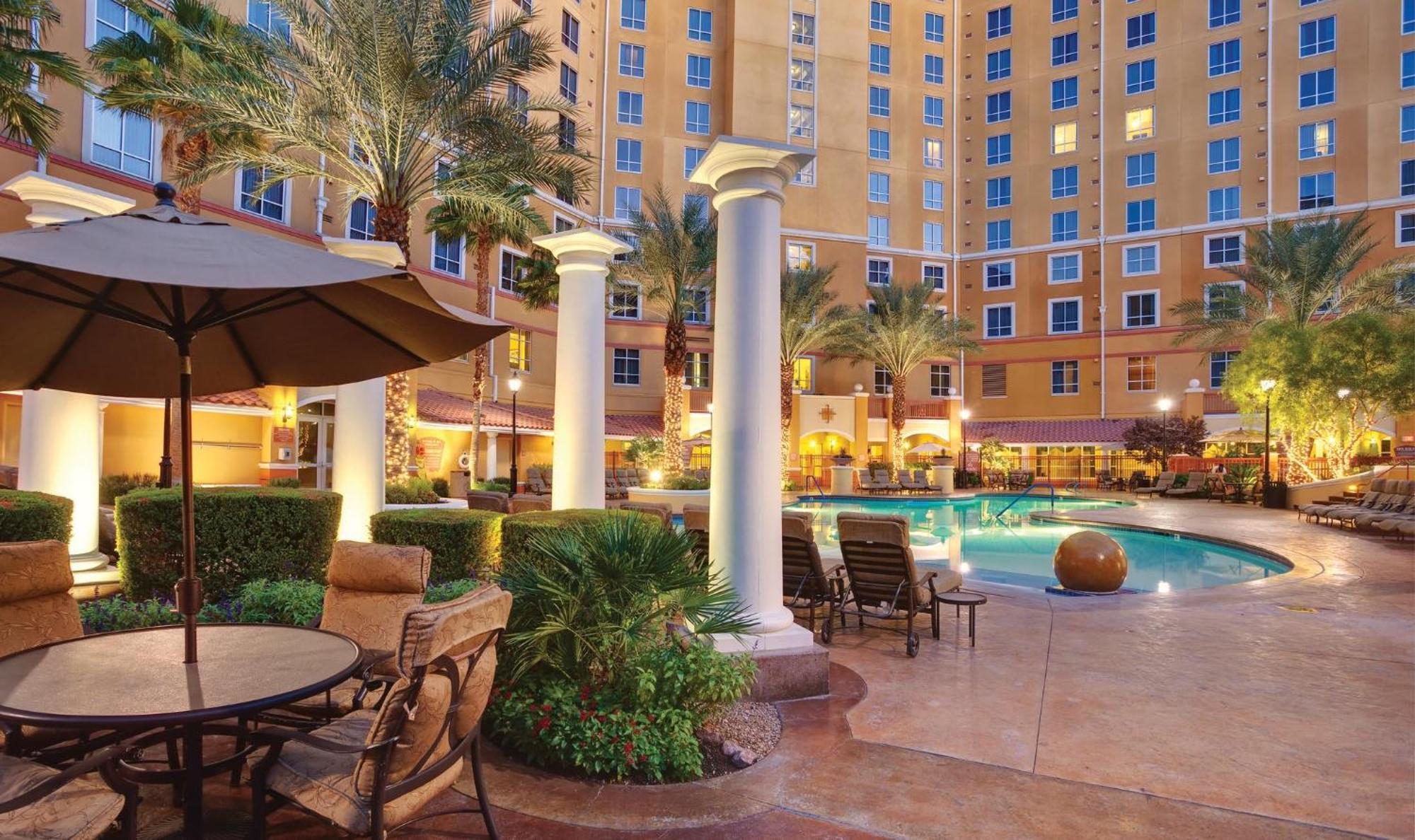 Wyndham Grand Desert 2br With Access * Las Vegas